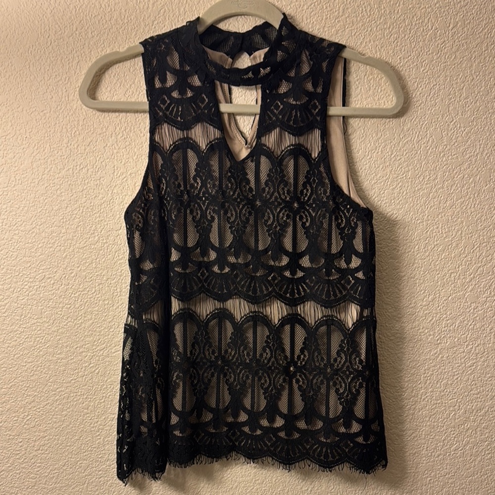 Elegant Black Lace Sleeveless Top